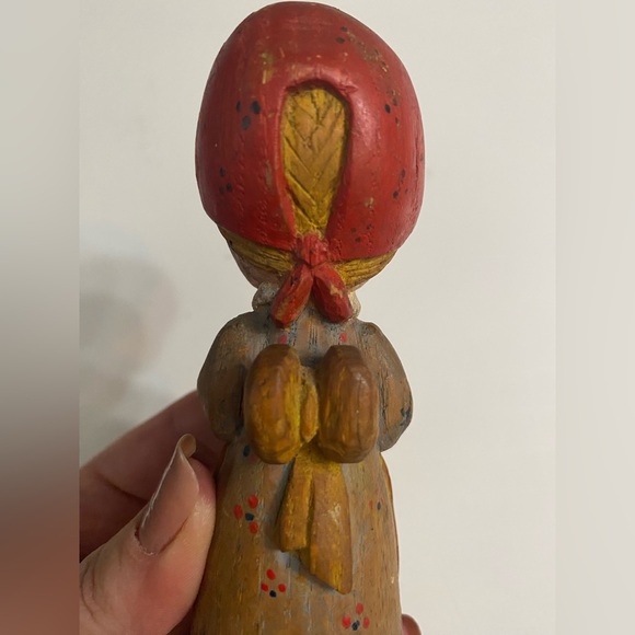 Vintage "Primitive" Look Praying Angel Wood carved Folk Art Holiday decor - Picture 12 of 14